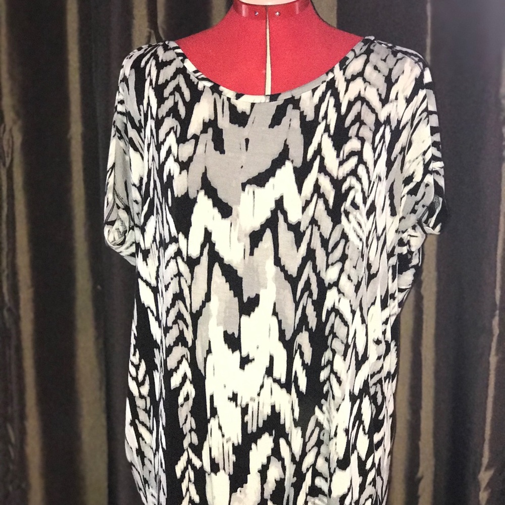 Comfy Cynthia Rowley Knit Tunic Size 1X